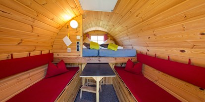 Campingplätze - Partnerbetrieb des Landesverbands - Region Chiemsee - Schlummerfassl für 2 Erwachsene und 2 Kinder - Camping Stein