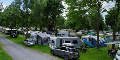 Campingplätze - Liegt am Fluss/Bach - Region Chiemsee - Komfortstellplätze mit Ab- und zuwasser - Campingplatz Erlensee