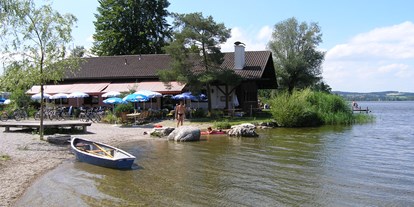 Campingplätze - Duschen mit Warmwasser: inklusive - Restaurant "SeeAlm" am Camping Schwanenplatz - Camping Schwanenplatz