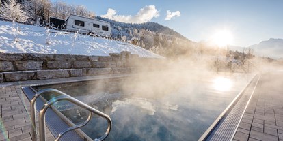 Campingplätze - Barrierefreie Sanitäranlagen - Berchtesgaden - Thermalpool im Winter - Camping-Resort Allweglehen