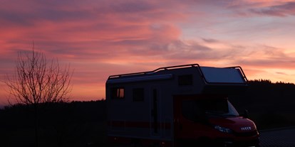 Campingplätze - Reisemobilstellplatz vor der Schranke - Mitterteich - Panorama & Wellness-Campingplatz Großbüchlberg
